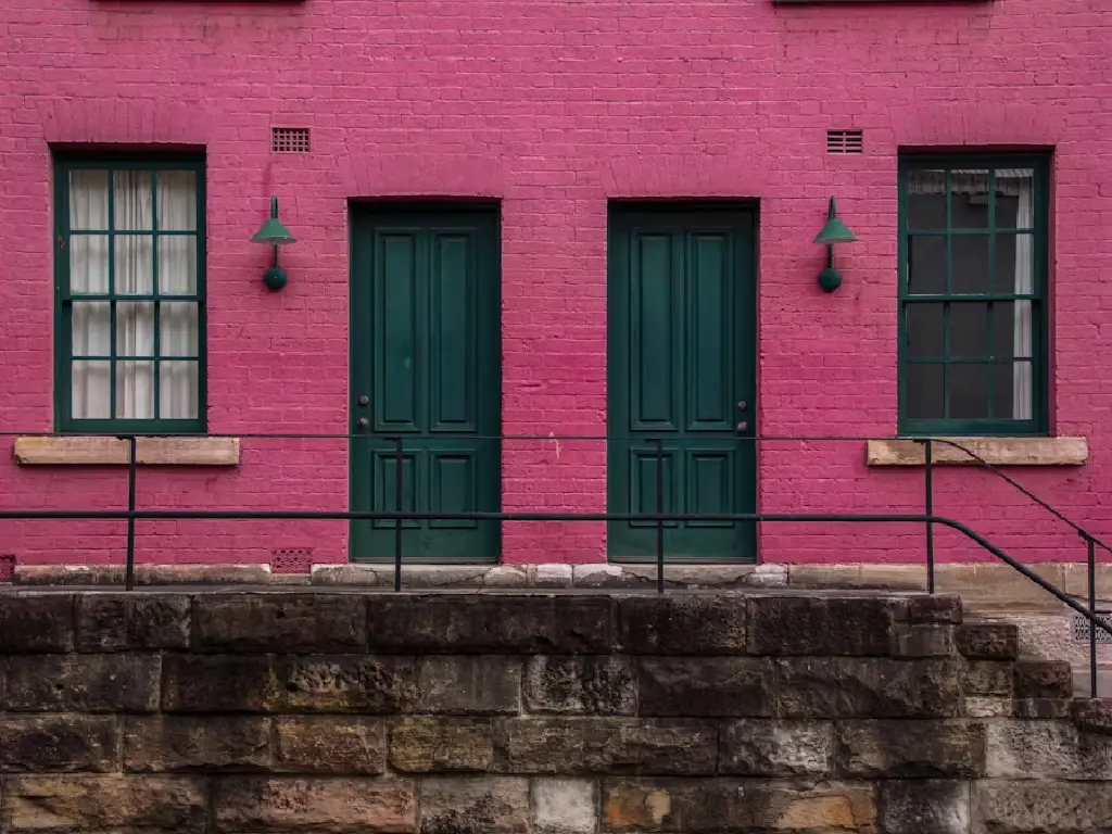 green-door-with-pink-wall